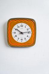 ドイツ製　ヴィンテージ陶器製ウォールクロック