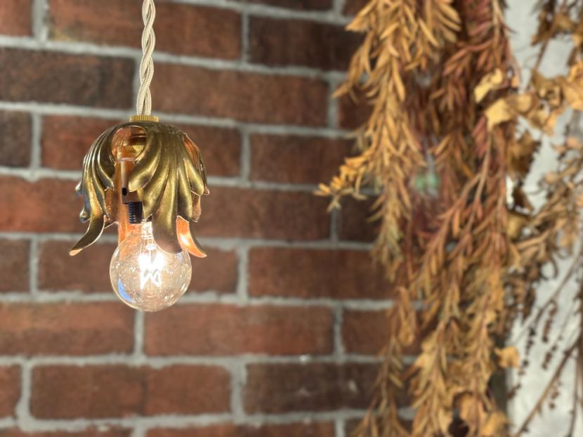 フランスアンティーク ペンダントランプ