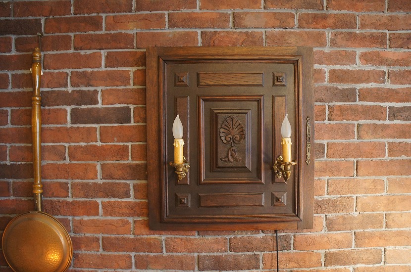 UPCYCLE Door Bracket light