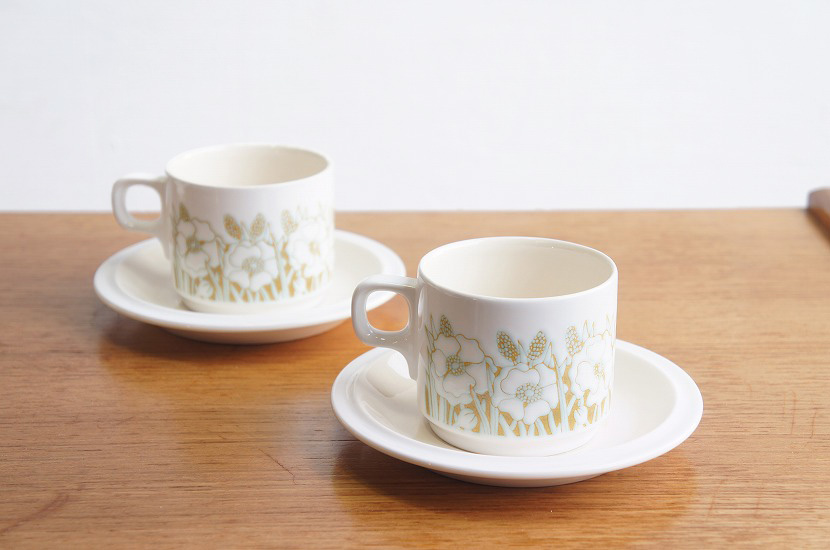 イギリスヴィンテージ　HORNSEA　カップ&ソーサー　Fleur
