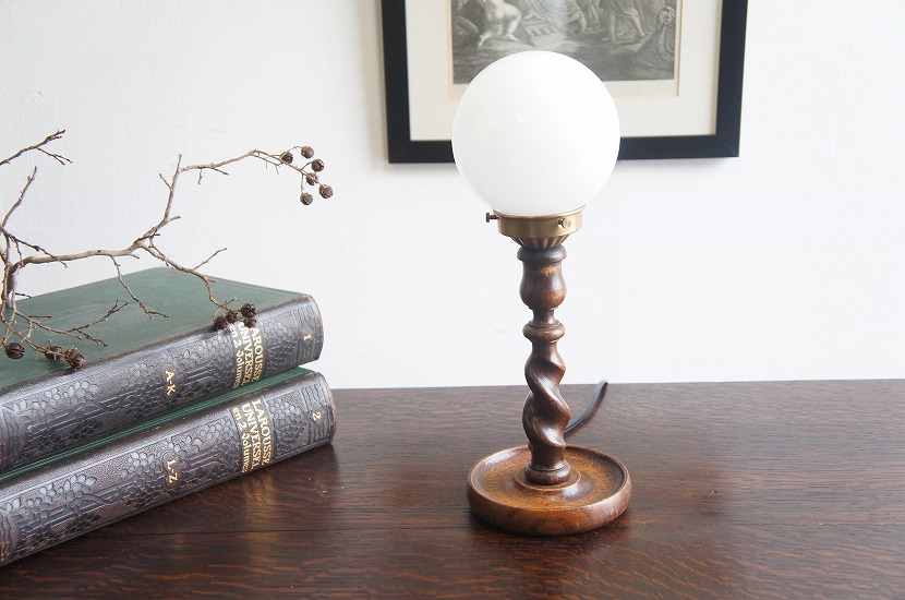イギリスアンティーク　木製燭台テーブルランプ　B-②
