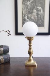 イギリスアンティーク　真鍮製 燭台テーブルランプ②