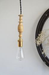 UPCYCLE-アンティーク チェスランプ ③