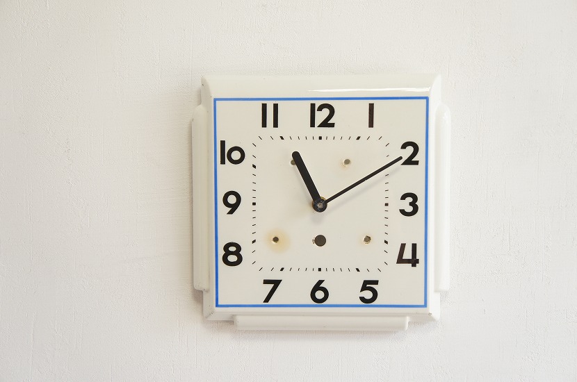 イギリスヴィンテージ　セラミック製ウォールクロック