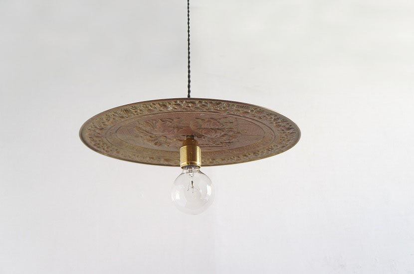 イギリスアンティーク　真鍮製　見上げるランプ ②