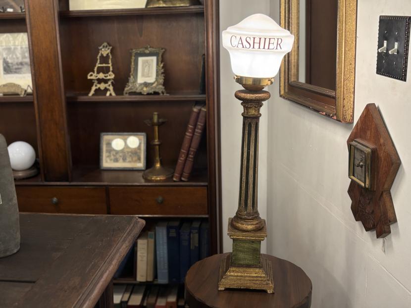 フランスアンティーク CASHIERサインテーブルランプ