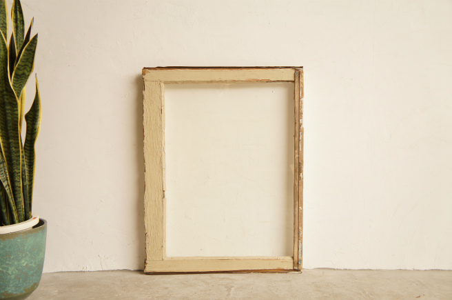 アンティーク ミルクペイント(窓枠)④