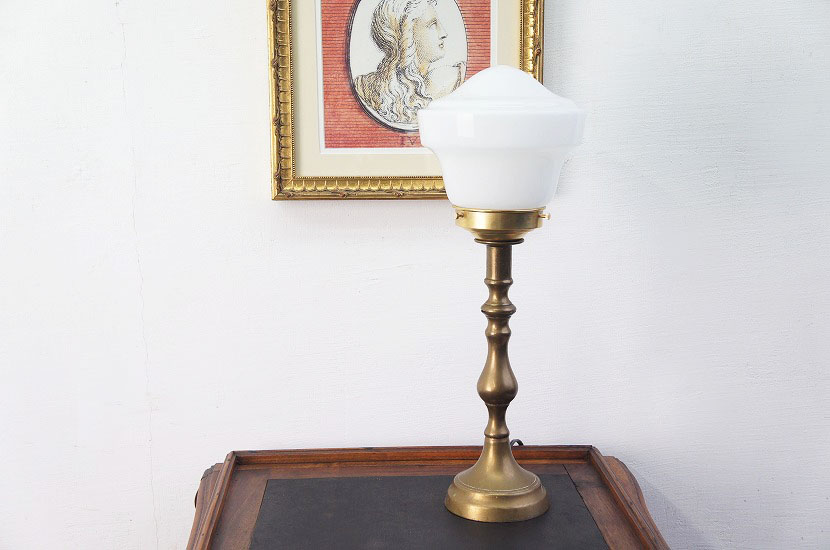 フランスアンティーク　真鍮製 燭台テーブルランプ　E