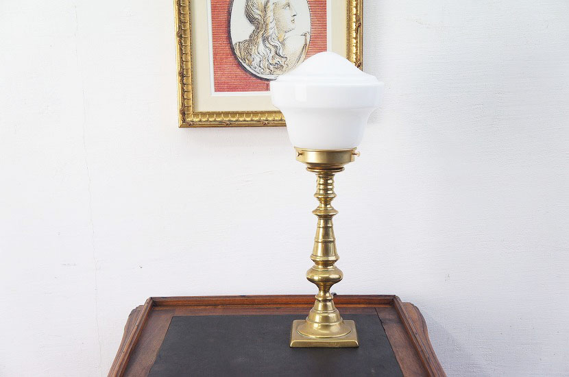 フランスアンティーク　真鍮製 燭台テーブルランプ　C-2