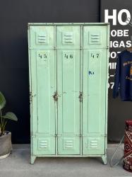 ヴィンテージ 3連ロッカー