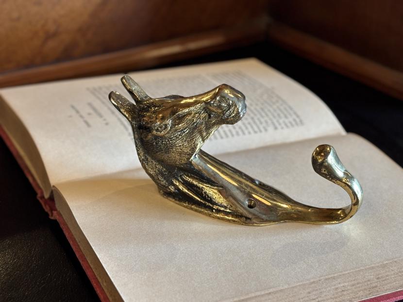 オランダアンティーク　真鍮製ホースフック