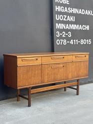 イギリス ヴィンテージ チークサイドボード