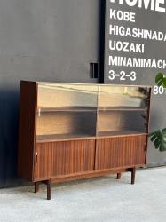 イギリスヴィンテージ BEAVER&TAPLEY ガラスキャビネット