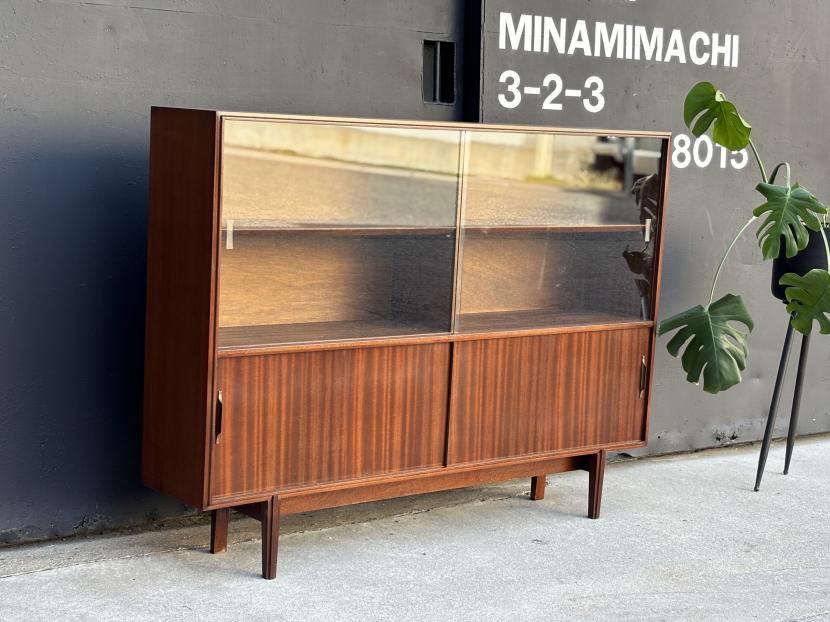 イギリスヴィンテージ BEAVER&TAPLEY ガラスキャビネット