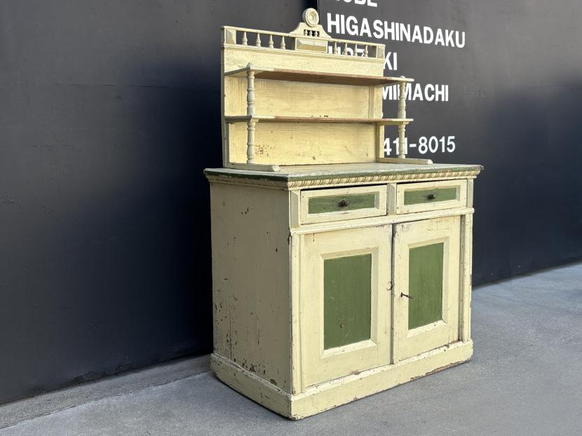 ハンガリーアンティーク　シャビーシックキャビネット