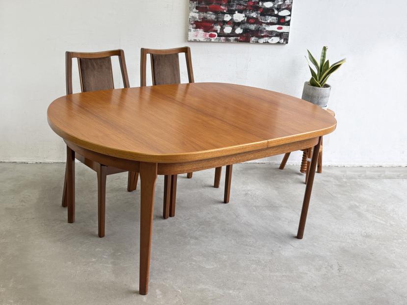 イギリスヴィンテージ　エクステンションダイニングテーブル