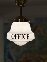 MIDWAY スクールハウス OFFICEランプ