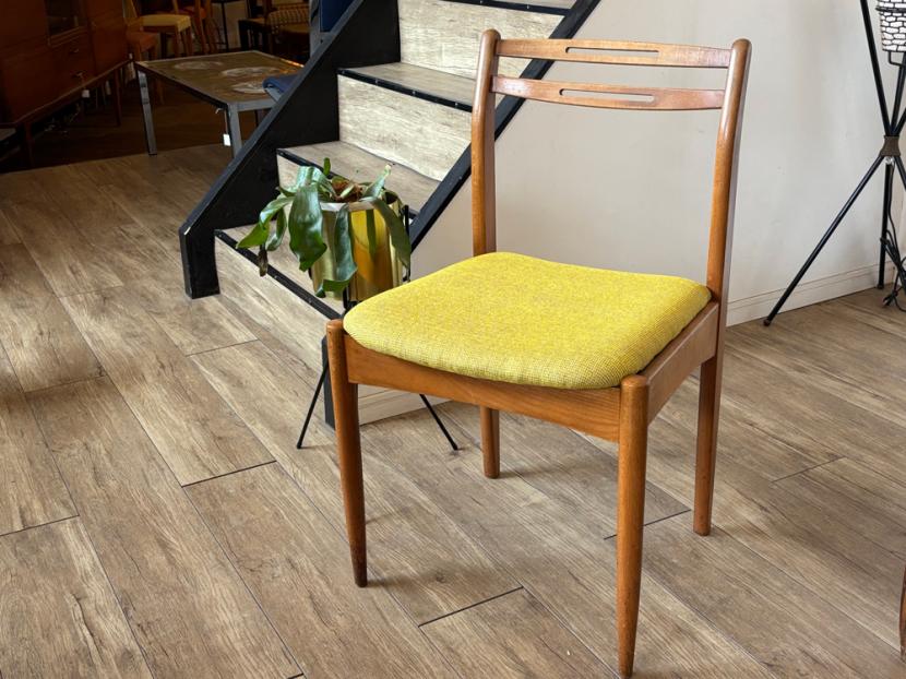 イギリスミッドセンチュリー ヴィンテージダイニングチェア ②