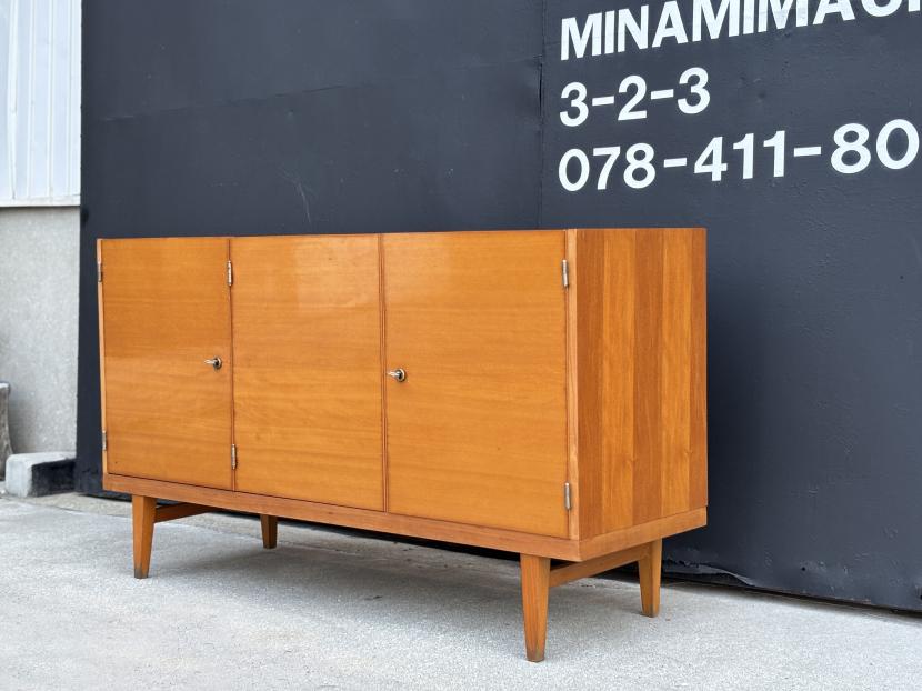 ハンガリーヴィンテージ モダンサイドボード