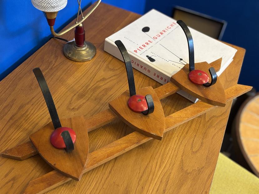 ミッドセンチュリー モダン3連コートハンガー