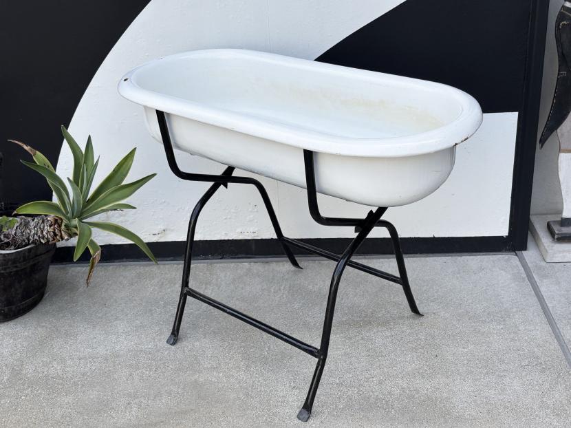 ヴィンテージ　ホーローベビーバス