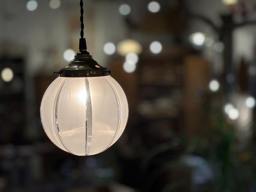 イギリスアンティーク ペンダントランプ