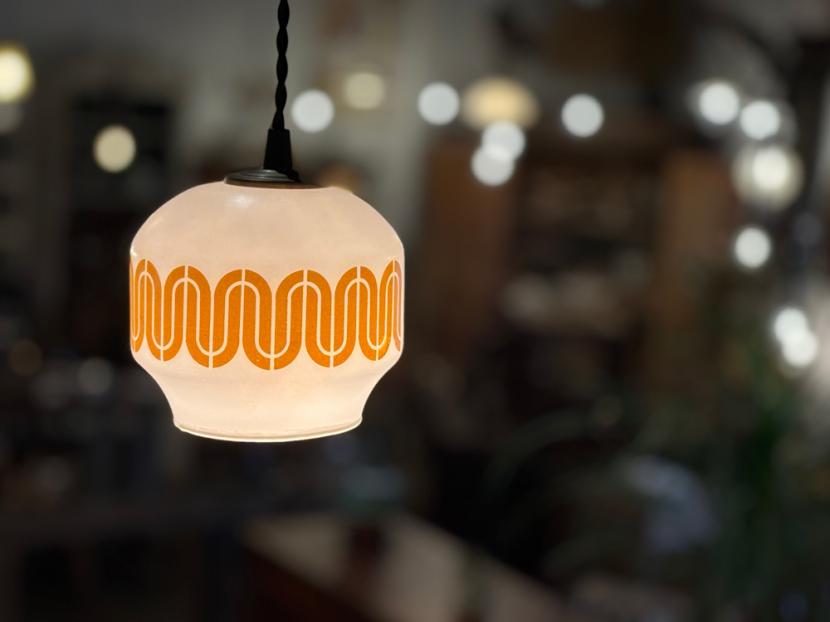 イギリスミッドセンチュリー　ヴィンテージペンダントランプ