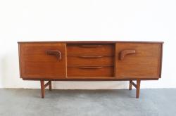 イギリスヴィンテージ　モダンサイドボード