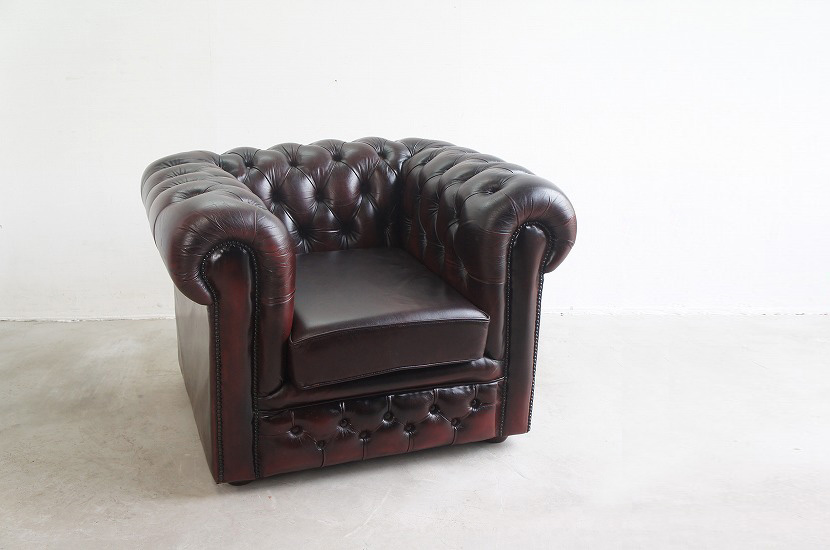 イギリスアンティーク　チェスターフィールドシングルソファ/ダークレッド