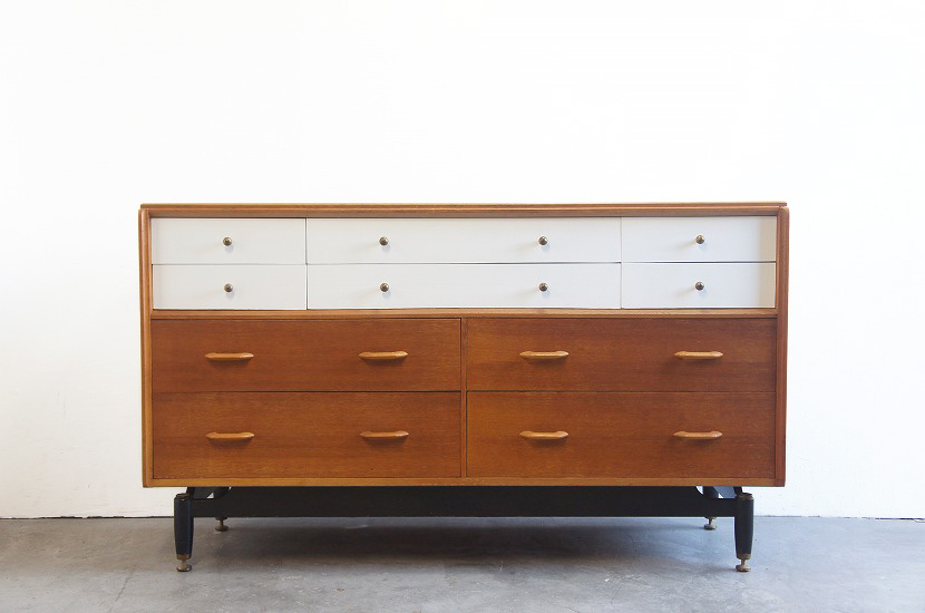 イギリス GPLAN(ジープラン) ヴィンテージサイドボード