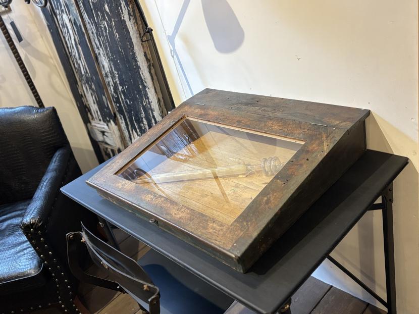 フランスアンティーク　ディスプレイショーケース