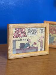 ヴィンテージコミック額装アート「Sad Sack」スタンドタイプ