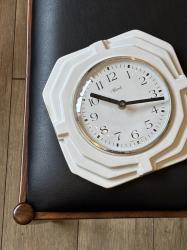 ドイツヴィンテージ　Hermle 陶器製ウォールクロック