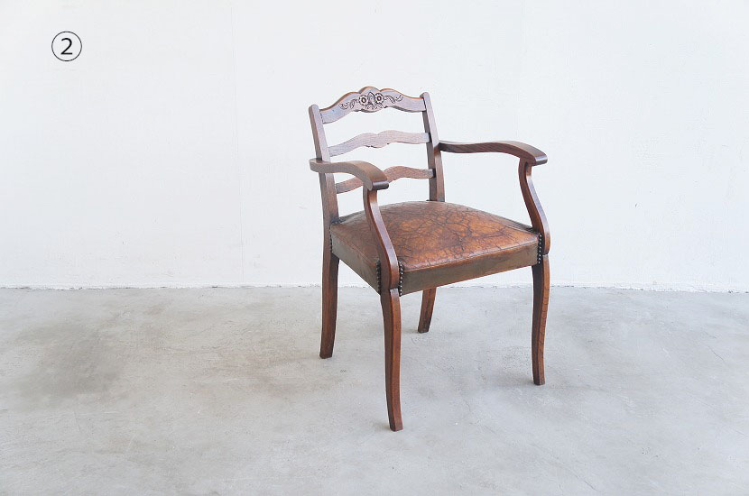 フランスアンティーク レザーアームチェア ②