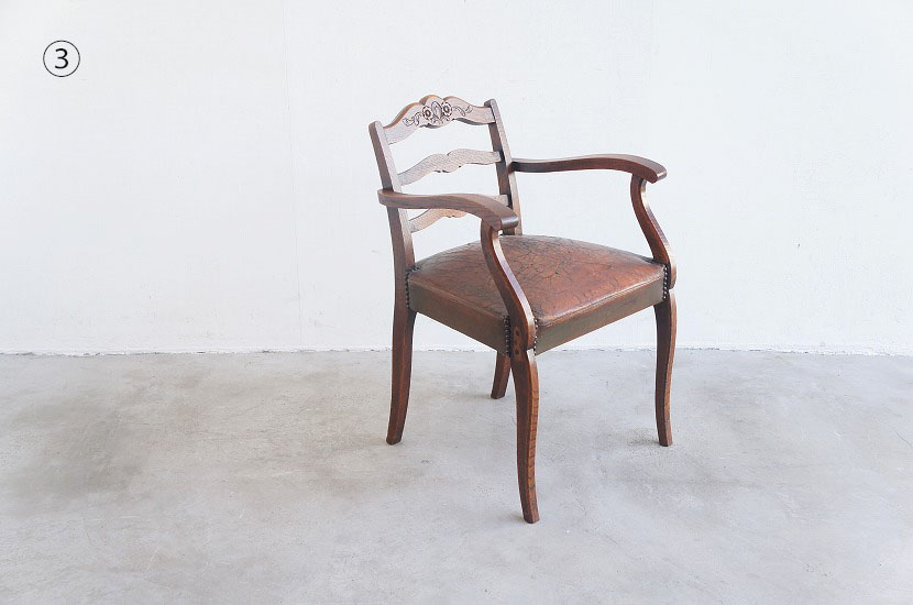 フランスアンティーク レザーアームチェア ③