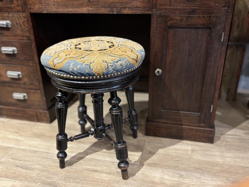 19世紀 フランスアンティーク　ピアノスツール