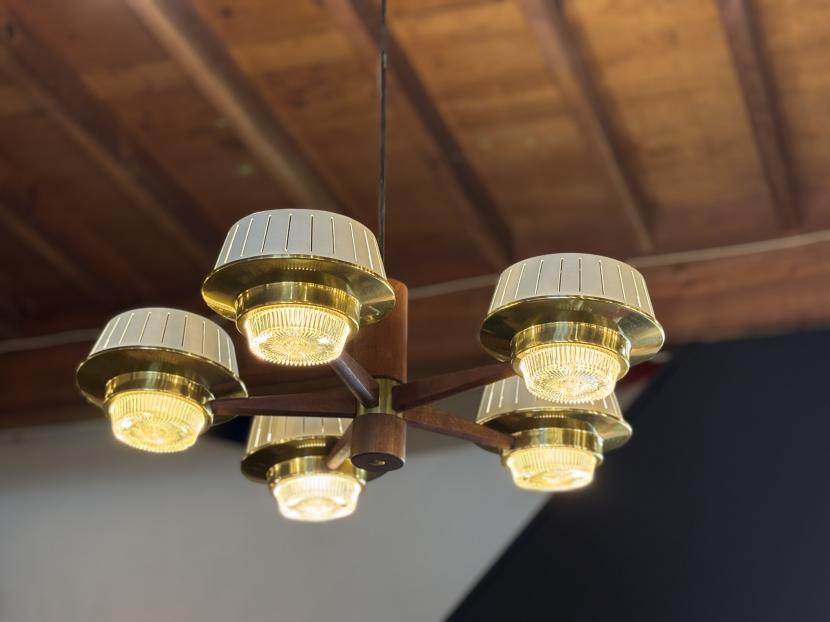 アメリカミッドセンチュリー モダン 5灯シャンデリア