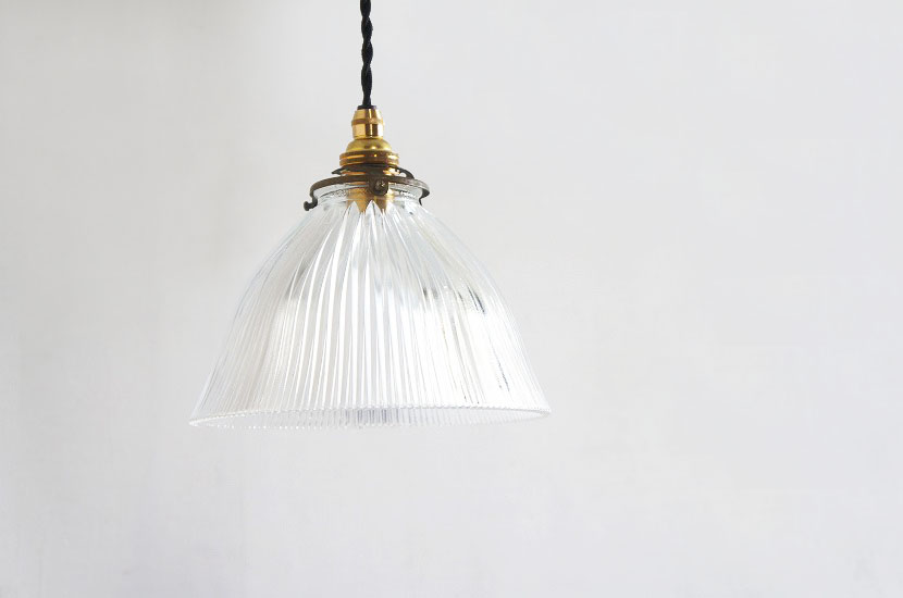 フランスヴィンテージ　Holophane(ホロフェーン)社ガラスペンダントランプ