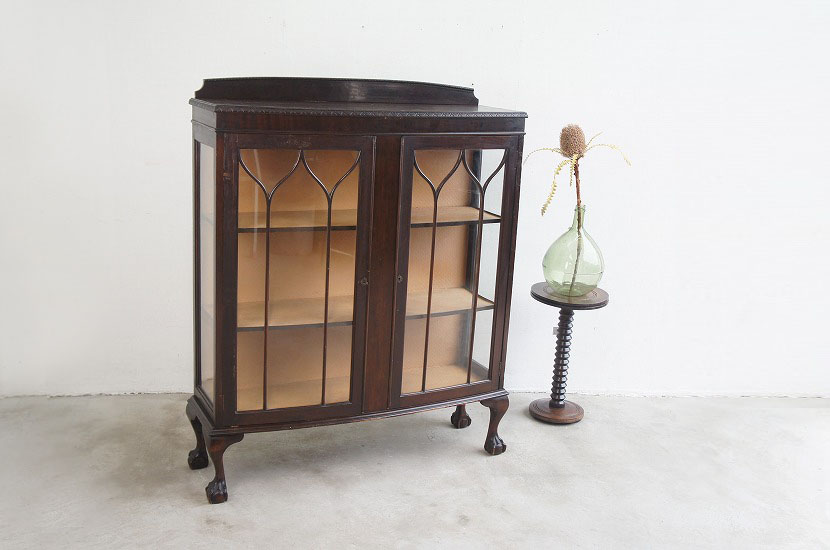 イギリスアンティーク　ガラスキャビネット