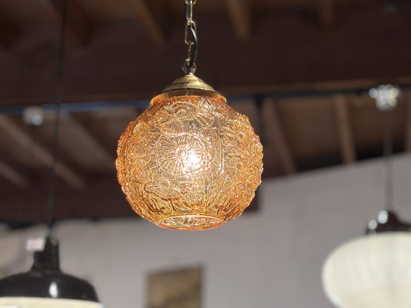 アンティーク ペンダントランプ アンバーガラス ペンダントランプ ①