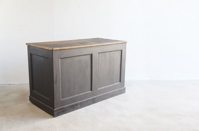 フランスアンティーク　ブラックカウンター