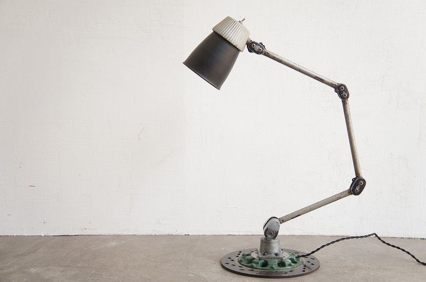 イギリスヴィンテージ デスクランプ①