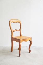 イギリスアンティーク　バルーンバックチェア