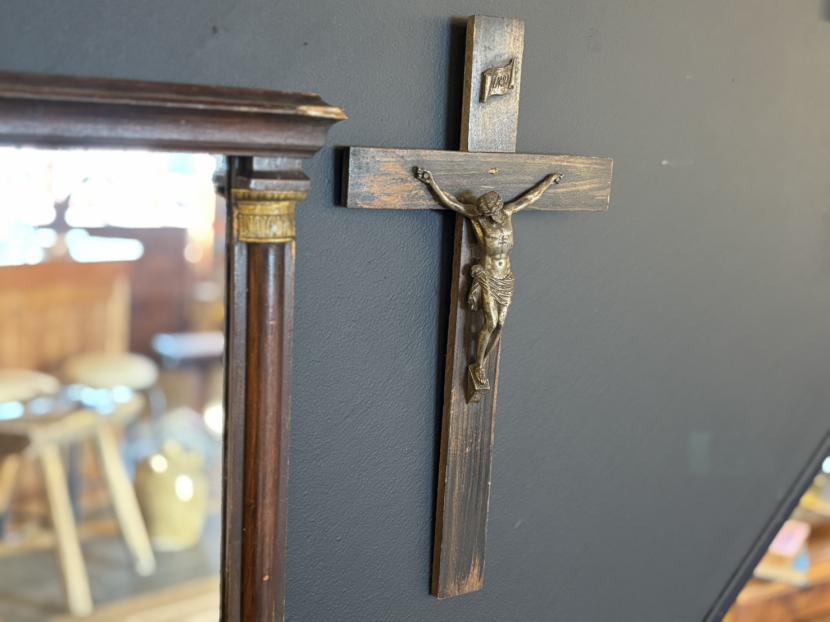 フランスアンティーク　十字架キリスト像 A