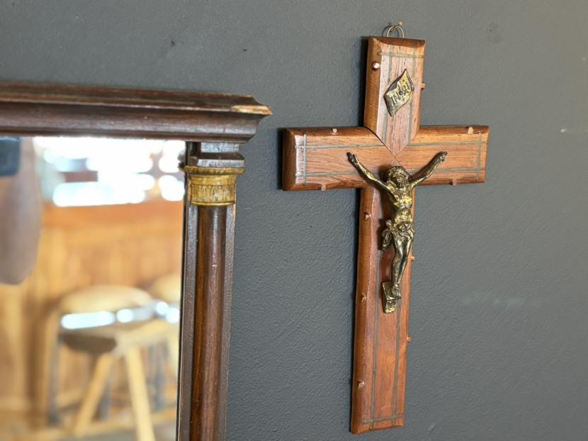 フランスアンティーク　十字架キリスト像 C