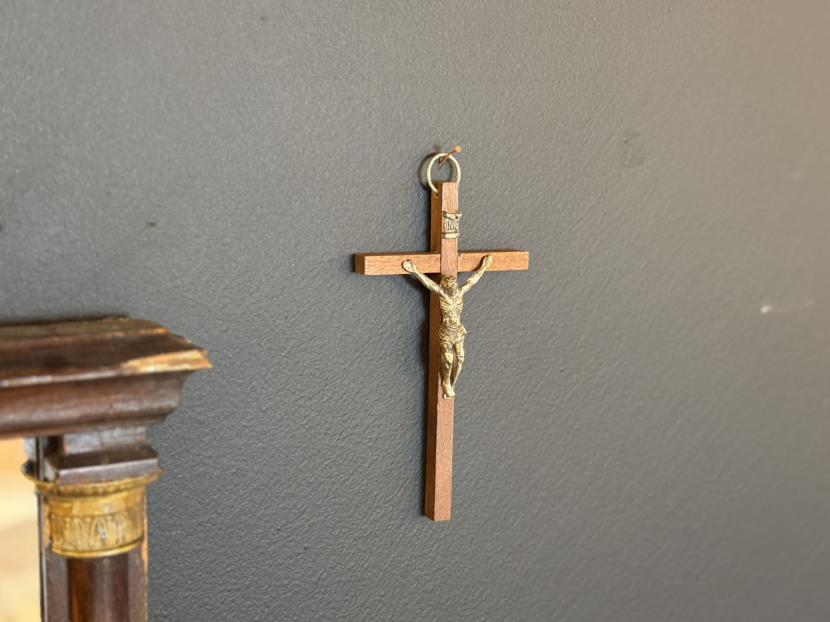 フランスアンティーク　十字架キリスト像 E