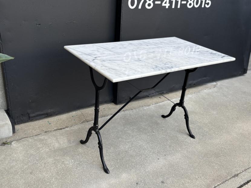 フランスアンティーク　アイアンレッグ 大理石トップ カフェテーブル
