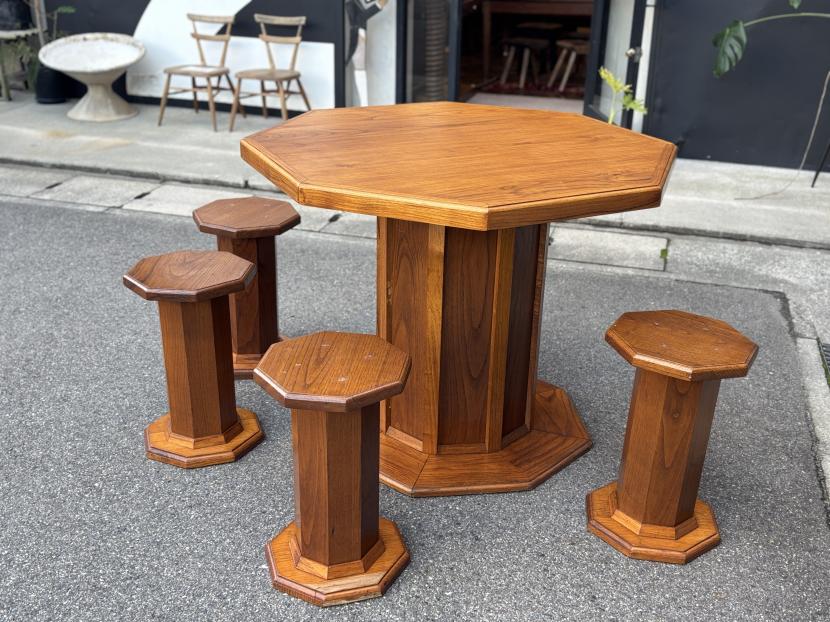 フランスヴィンテージ　オクタゴンダイニングテーブル&スツール4脚セット