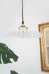 フランスアンティーク　フリルガラスペンダントランプ