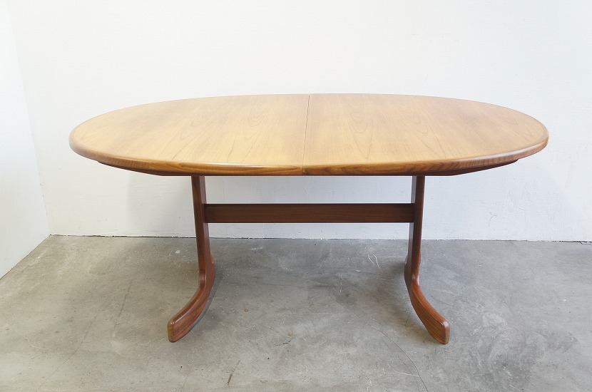 イギリス ヴィンテージ GPLAN (ジープラン) ダイニングテーブル